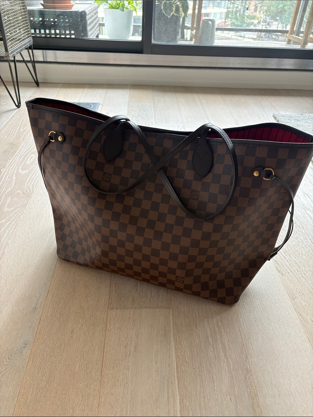 Louis Vuitton Neverfull GM Damier Ebene — Cerise Red Interior